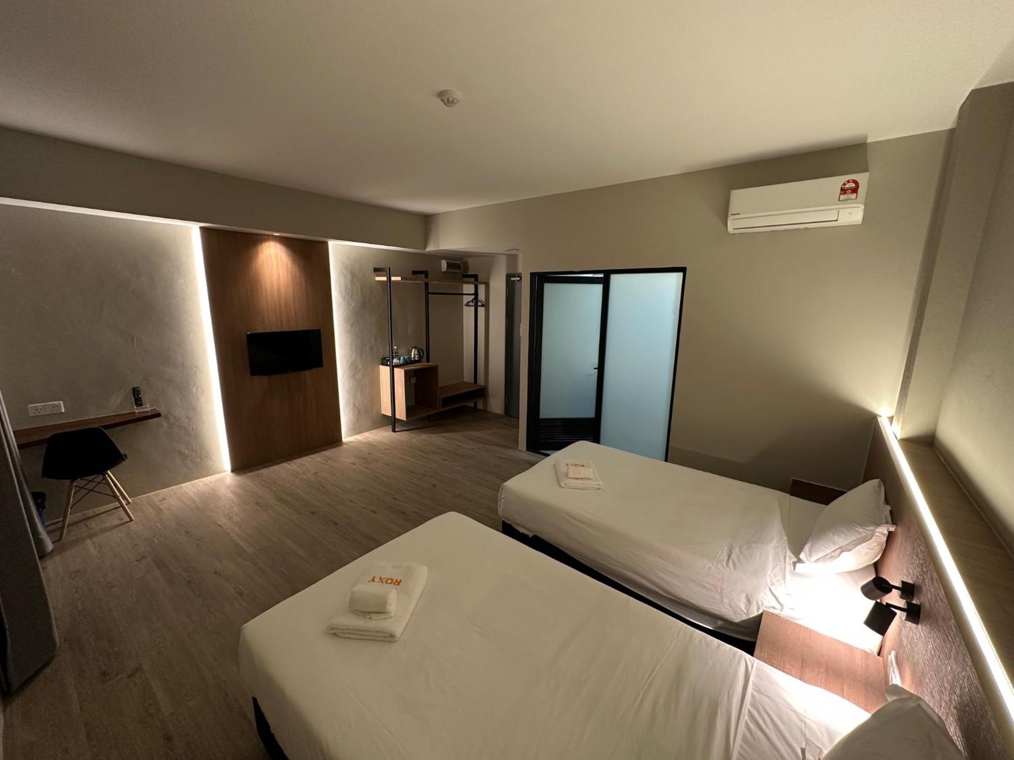 Roxy Hotel Aiman Kuching Extérieur photo