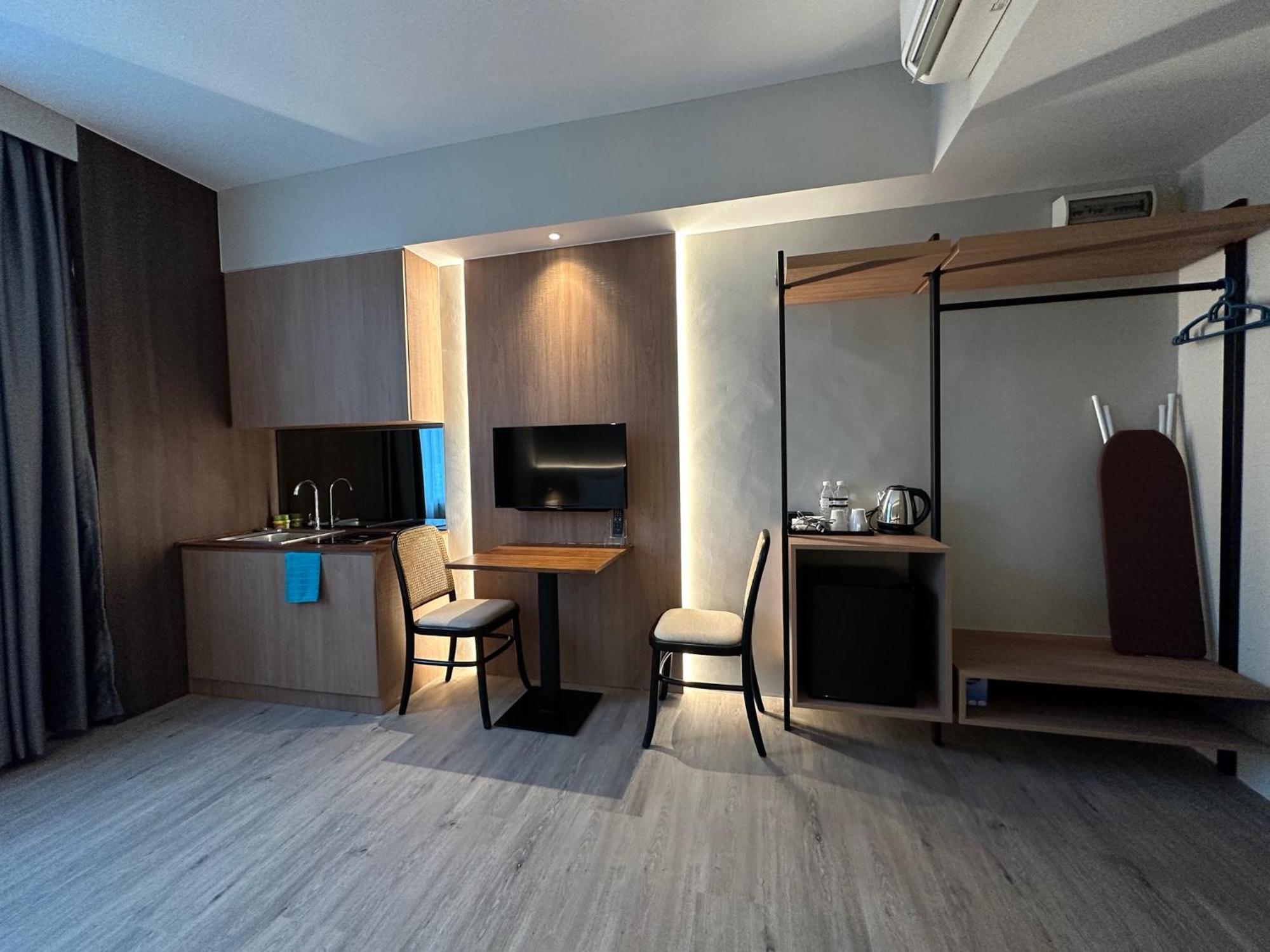 Roxy Hotel Aiman Kuching Extérieur photo
